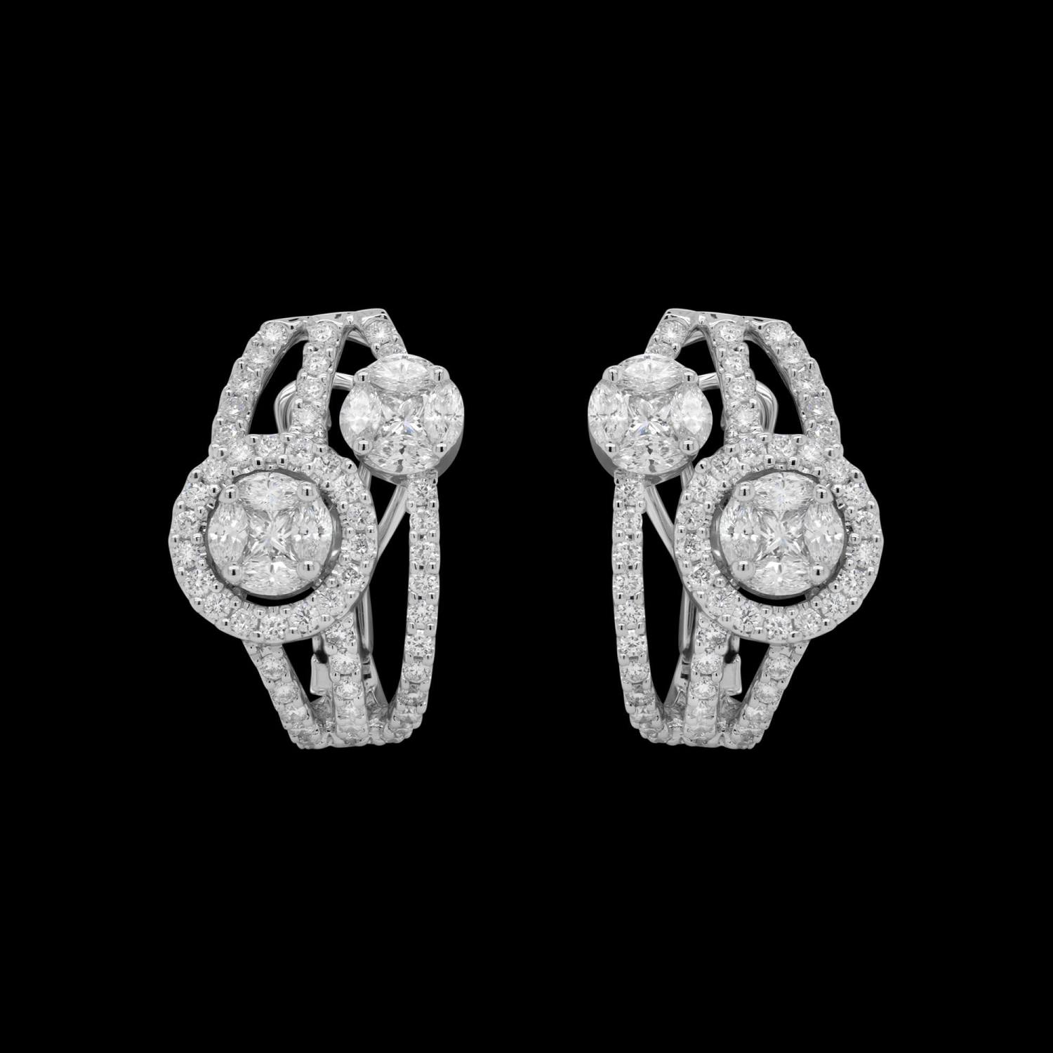 Custom 18kt white gold vintage-inspired double circle diamond huggie earrings. FRIDA | Fine Jewellery.