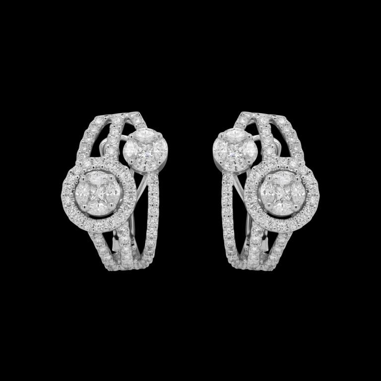 Custom 18kt white gold vintage-inspired double circle diamond huggie earrings. FRIDA | Fine Jewellery.