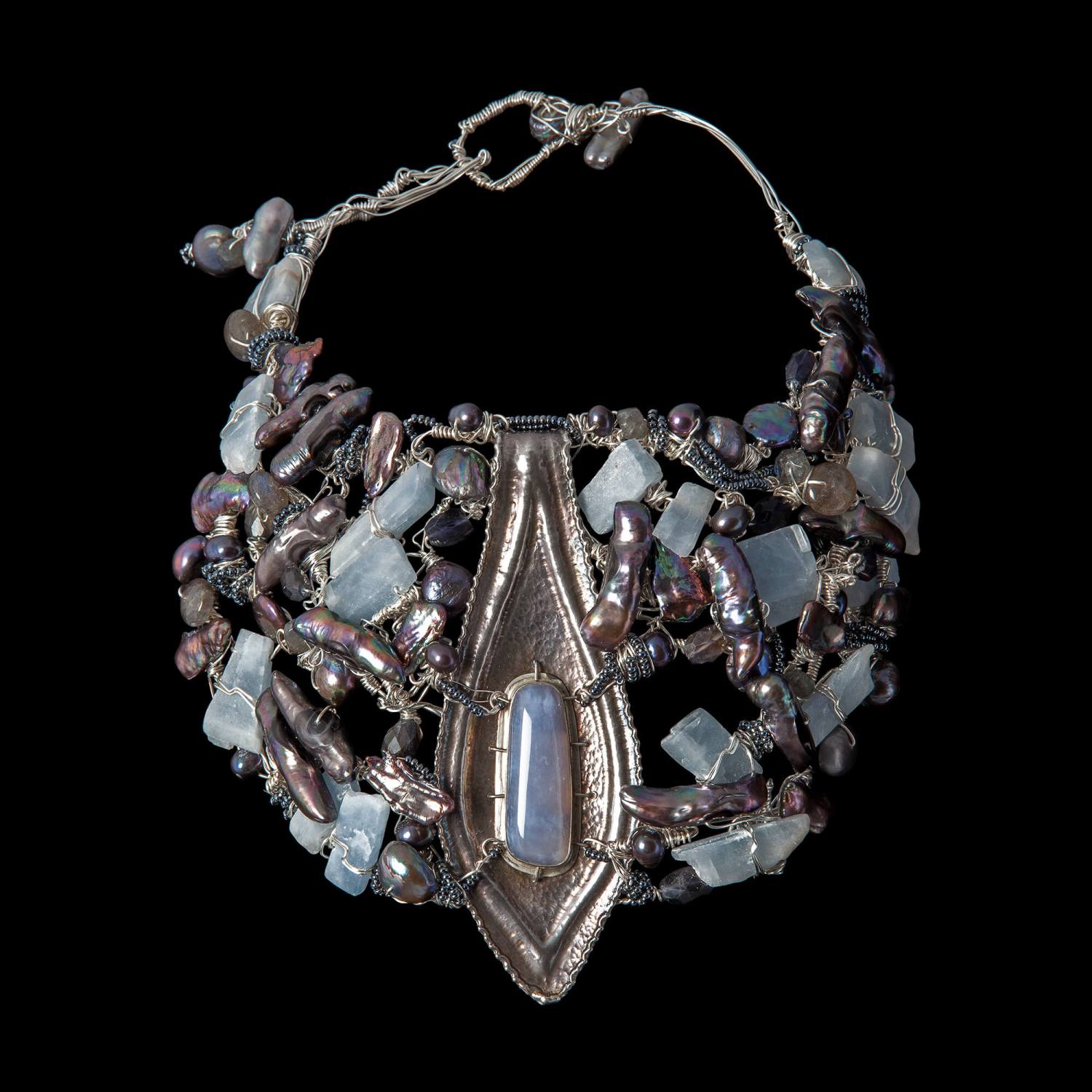 Custom hand-woven Iris neck sculpture with pearls, chalcedony and oxidized sterling silver | Caribou Collection. FRIDA | Fine Jewellery.
