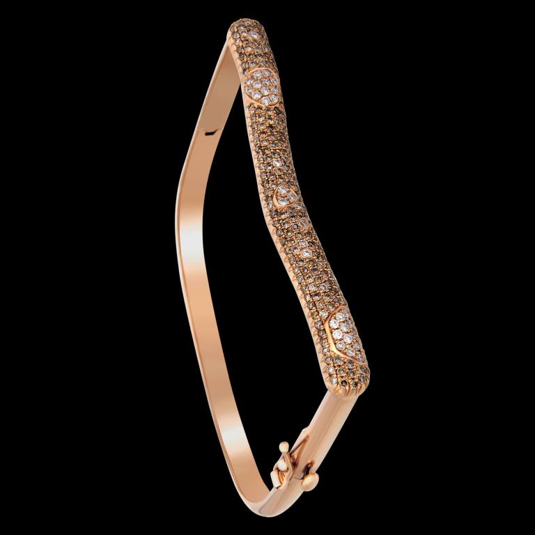 Custom 18kt pink gold Strata stacking bracelet with pave champagne and white diamonds | Strata Collection. FRIDA | Fine Jewellery.