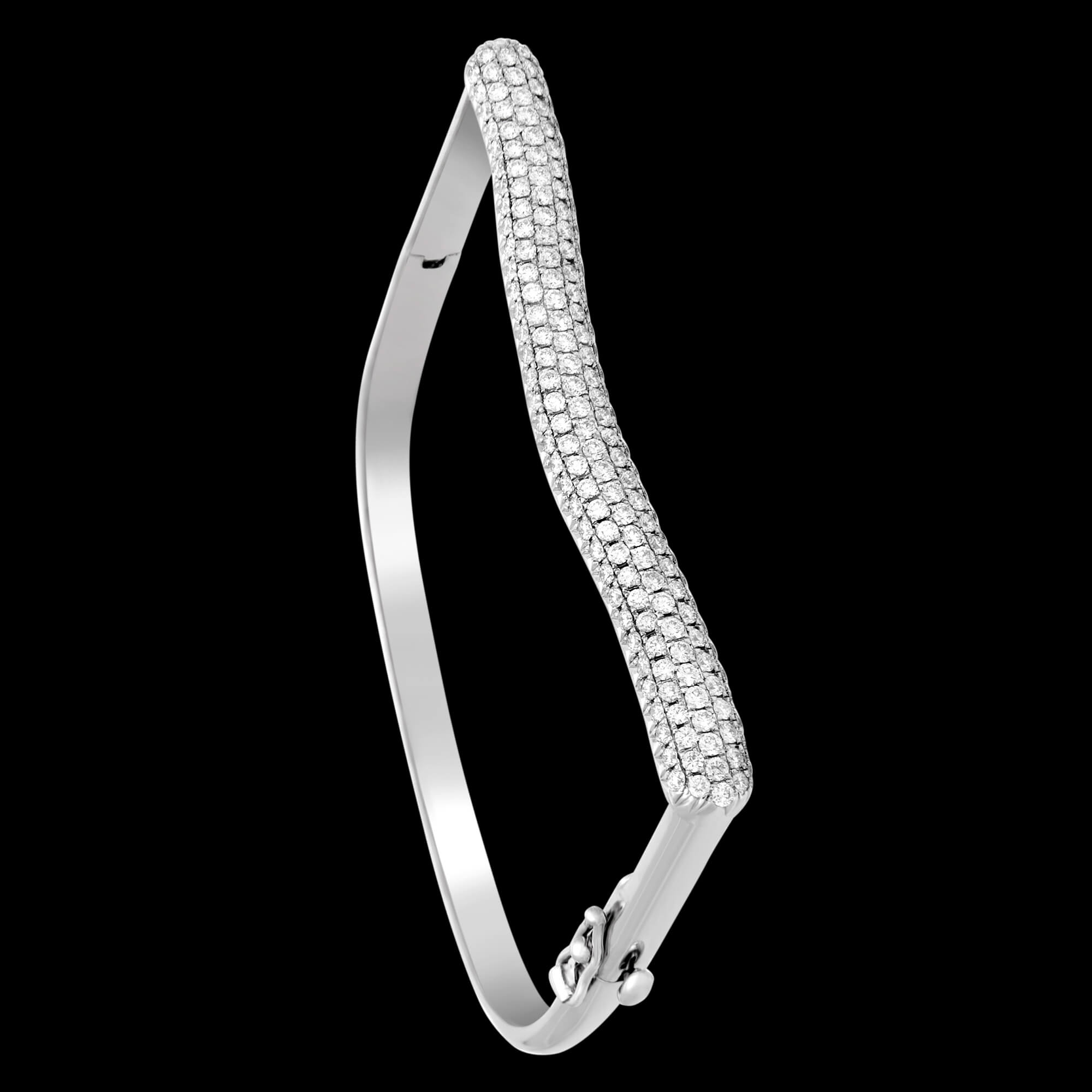 Custom 18kt white gold Strata stacking bracelet with pave diamonds | Strata Collection. FRIDA | Fine Jewellery.