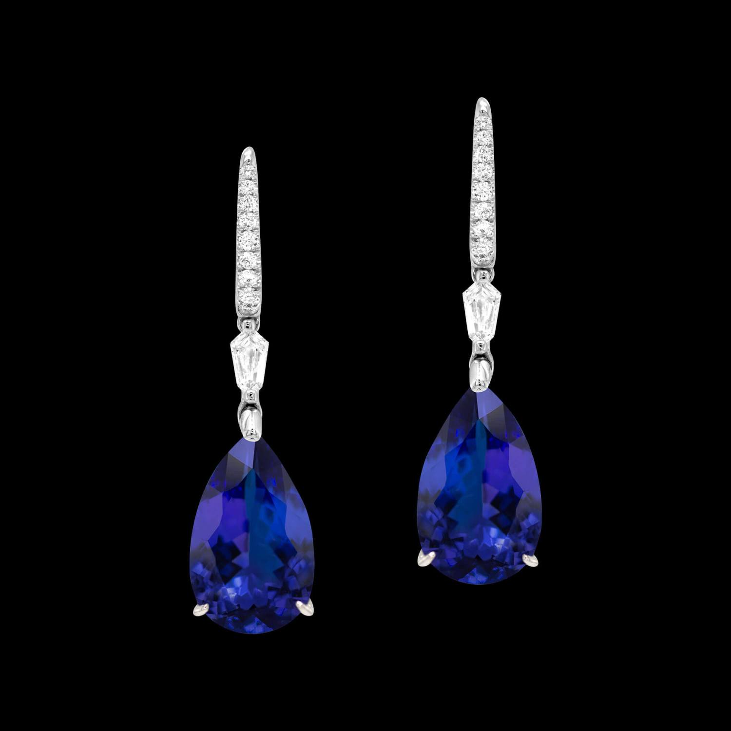 Custom 18kt white gold drop earrings with Tanzanite and diamonds. FRIDA | Fine Jewellery.
