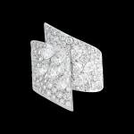 Custom 18kt white gold statement ring with brilliant and pear-shaped diamonds. Front. FRIDA | Fine Jewellery.