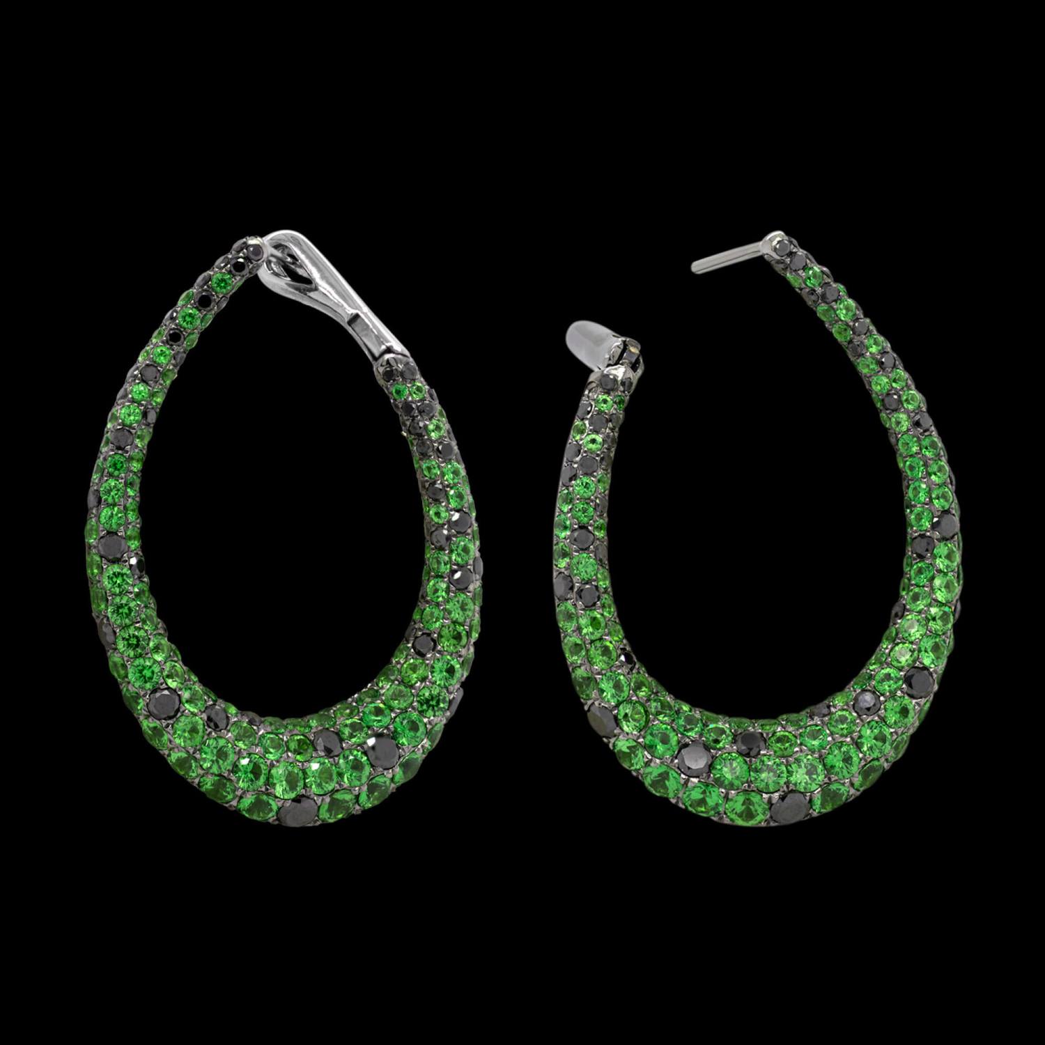Custom black rhodium 18kt gold earrings with tsavorite and black diamonds. FRIDA | Fine Jewellery.