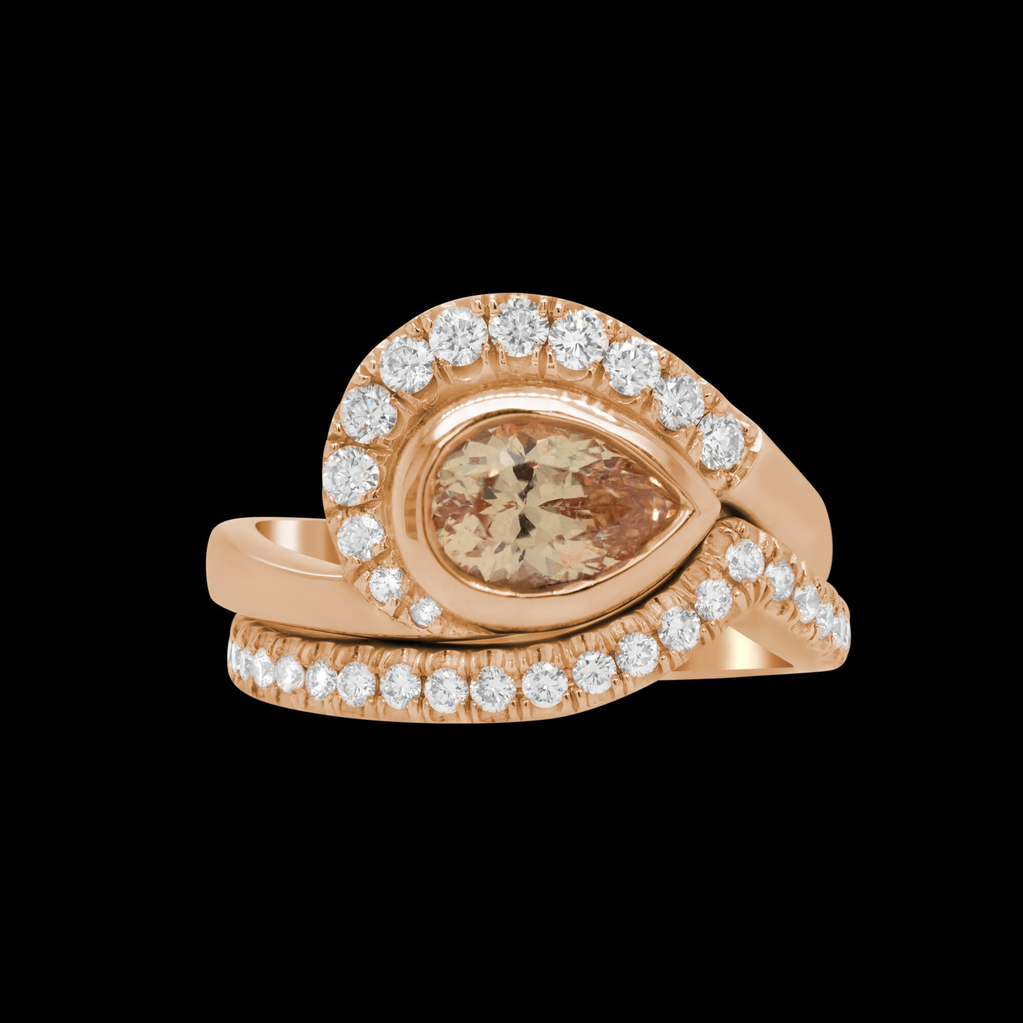 Custom 18kt pink gold Petal ring with a peach sapphire and diamonds with wedding band | Signature Engagement. FRIDA | Fine Jewellery.