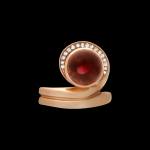 Custom 18kt pink gold Sol ring with a tourmaline and diamonds. Front | Celestial Collection. FRIDA | Fine Jewellery.