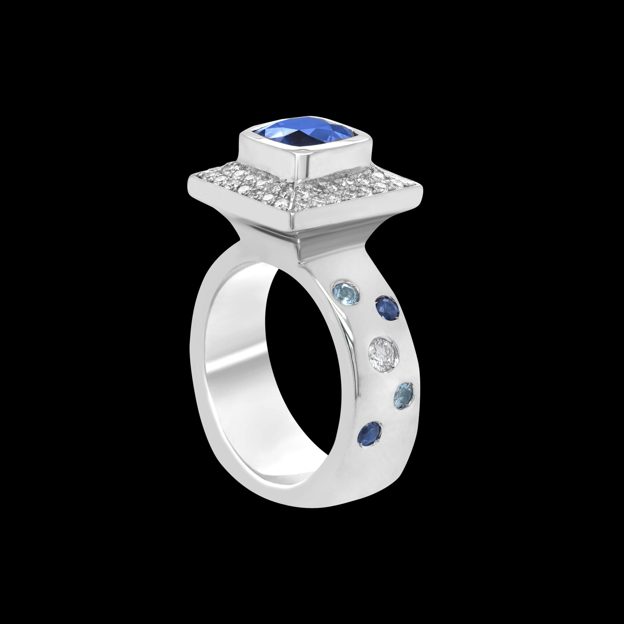 Custom 18kt white gold Pagoda ring with blue sapphires, diamonds and aquamarine. FRIDA | Fine Jewellery.