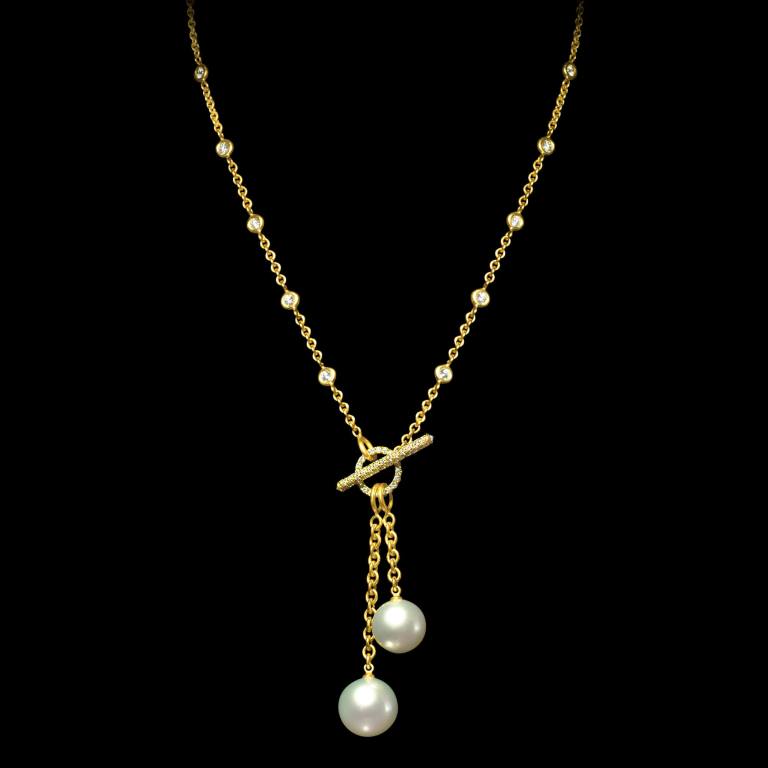 Custom 18kt yellow gold necklace with double white south sea pearls and diamonds. FRIDA | Fine Jewellery.