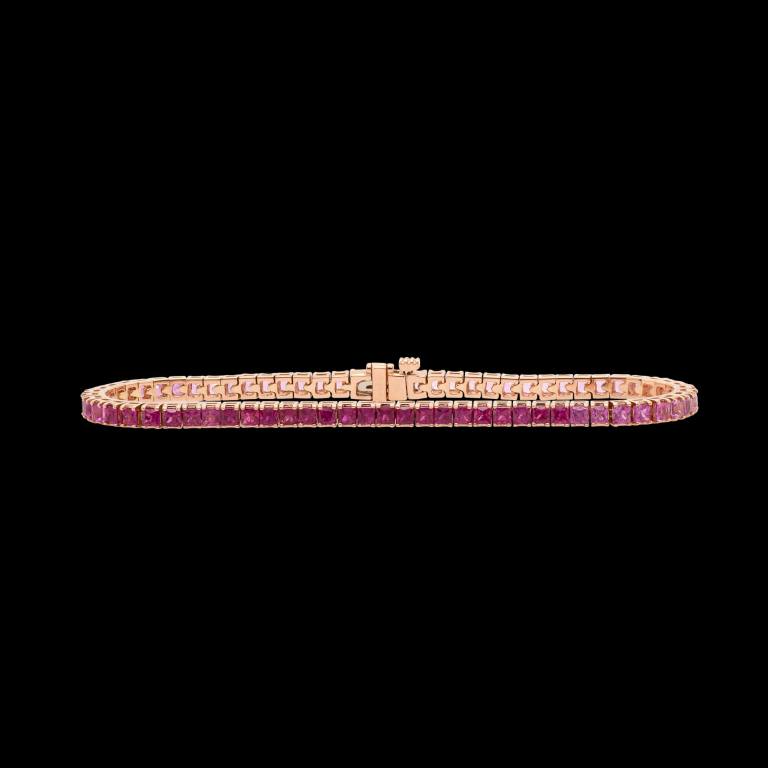Custom 18kt pink gold tennis bracelet with an ombré of graduated pink sapphires. FRIDA | Fine Jewellery.