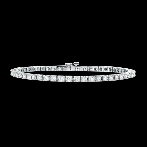 Custom 18kt white gold classic tennis bracelet with diamonds. FRIDA | Fine Jewellery.