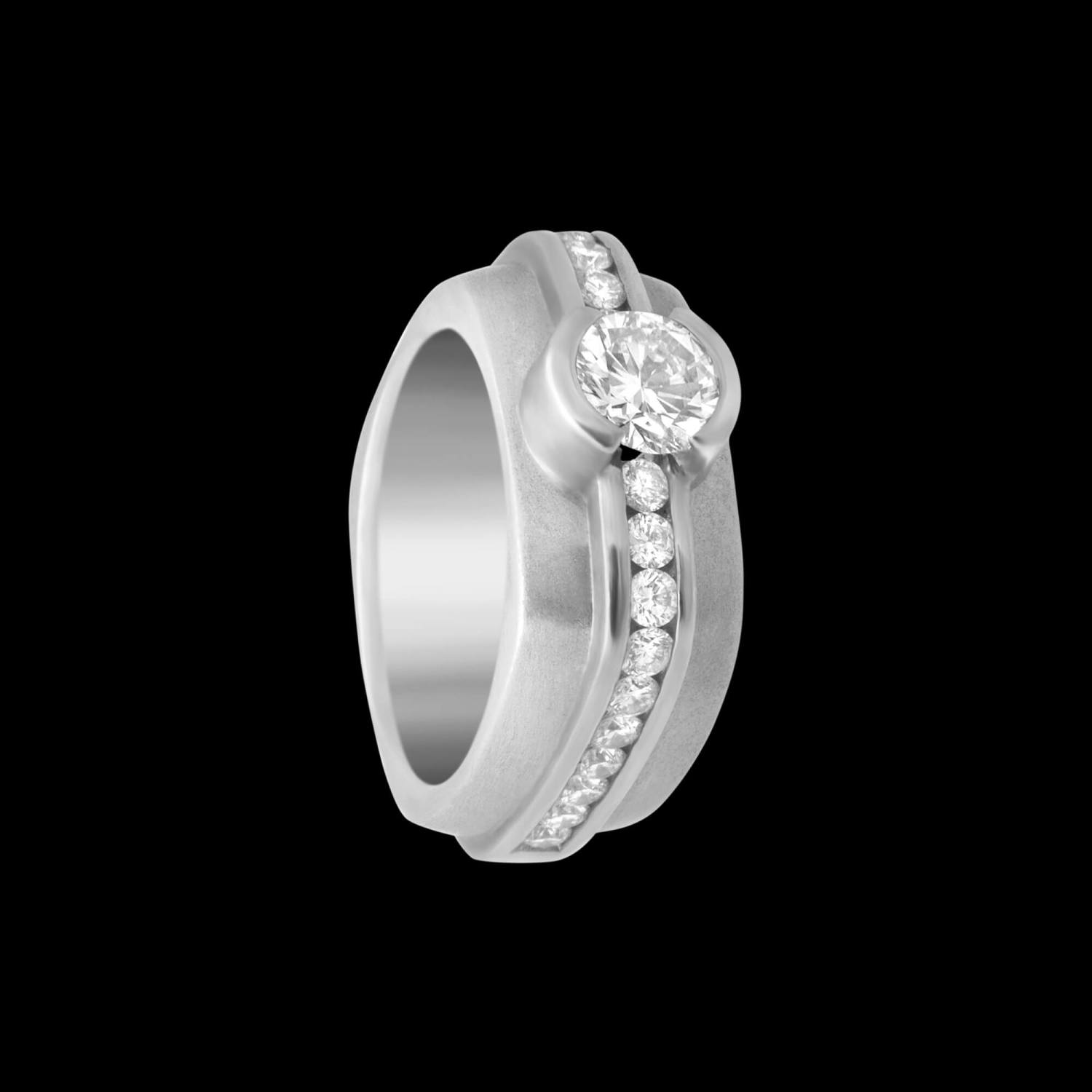 Custom 18kt white gold single stone rounded-square Elska ring with diamonds. Signature Engagement | FRIDA | Fine Jewellery.