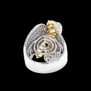 Custom couture 18kt white and yellow gold statement ring with fancy yellow diamonds and brilliant-cut white diamonds. Back. FRIDA | Fine Jewellery.