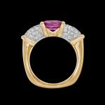 Custom in 18kt yellow gold Elvrosa ring featuring a custom-cut natural pink sapphire and pavé-set diamonds. Profile. FRIDA | Fine Jewellery.