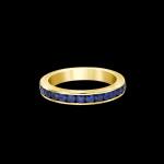 Custom 18kt yellow gold eternity wedding band ring with blue sapphires. Front. FRIDA | Fine Jewellery.