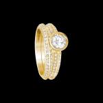 Custom 18kt yellow gold knife edge solitaire engagement ring and wedding band | Engagement. FRIDA | Fine Jewellery.