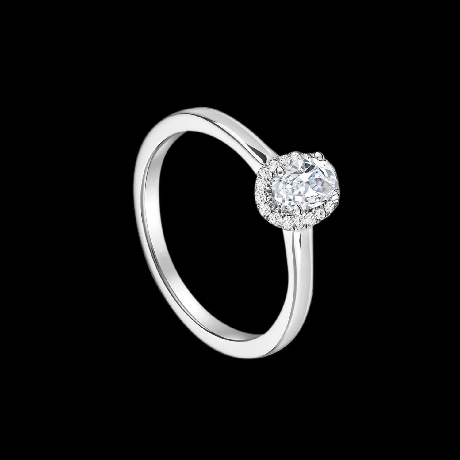Custom 18kt white gold engagement ring with an oval diamond halo | Classic. FRIDA | Fine Jewellery.