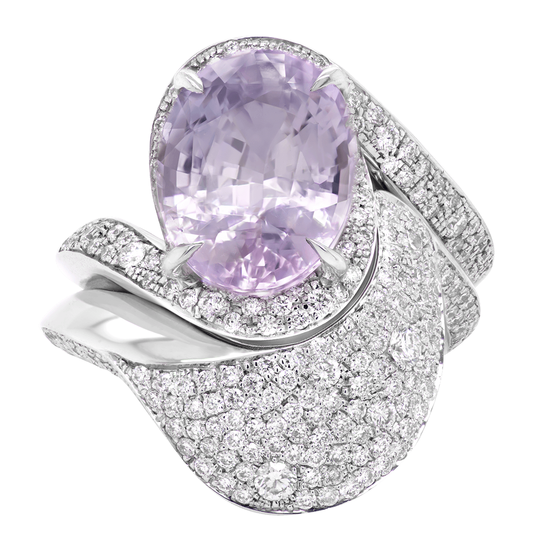 Custom couture engagement ring in 18kt white gold with Ceylon pink-lilac sapphire and diamonds and interlocking band | Signature Engagement. FRIDA | Fine Jewellery.