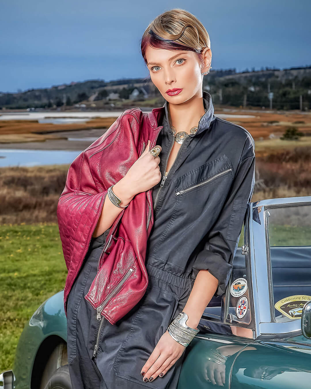 Custom designed 18kt gold and silver jewelery. Emma Lamb. 1350x1080  | Ocean Collection. FRIDA | Fine Jewellery.