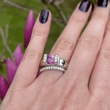 Custom 18kt white gold purple-pink sapphire and brilliant-cut diamond Luna engagement ring | Signature. FRIDA | Fine Jewellery.