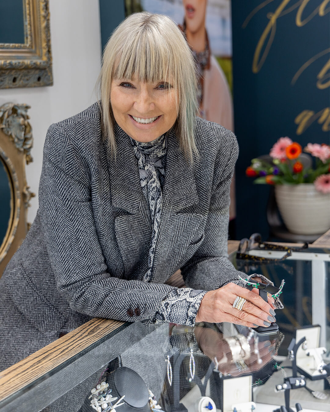 FRIDA owner and designer. Carrie Lamb. Bespoke custom jewellery. FRIDA experience. FRIDA | Fine Jewellery.