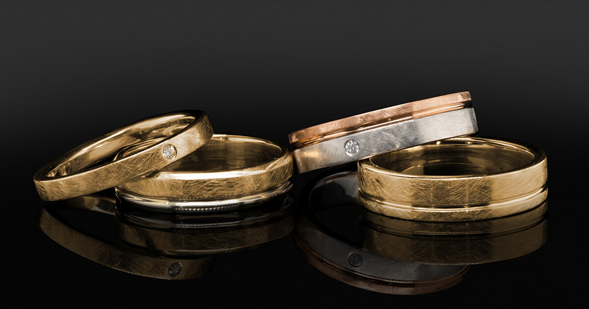 Custom 18kt gold and diamond mens and unisex rings. FRIDA | Fine Jewellery.