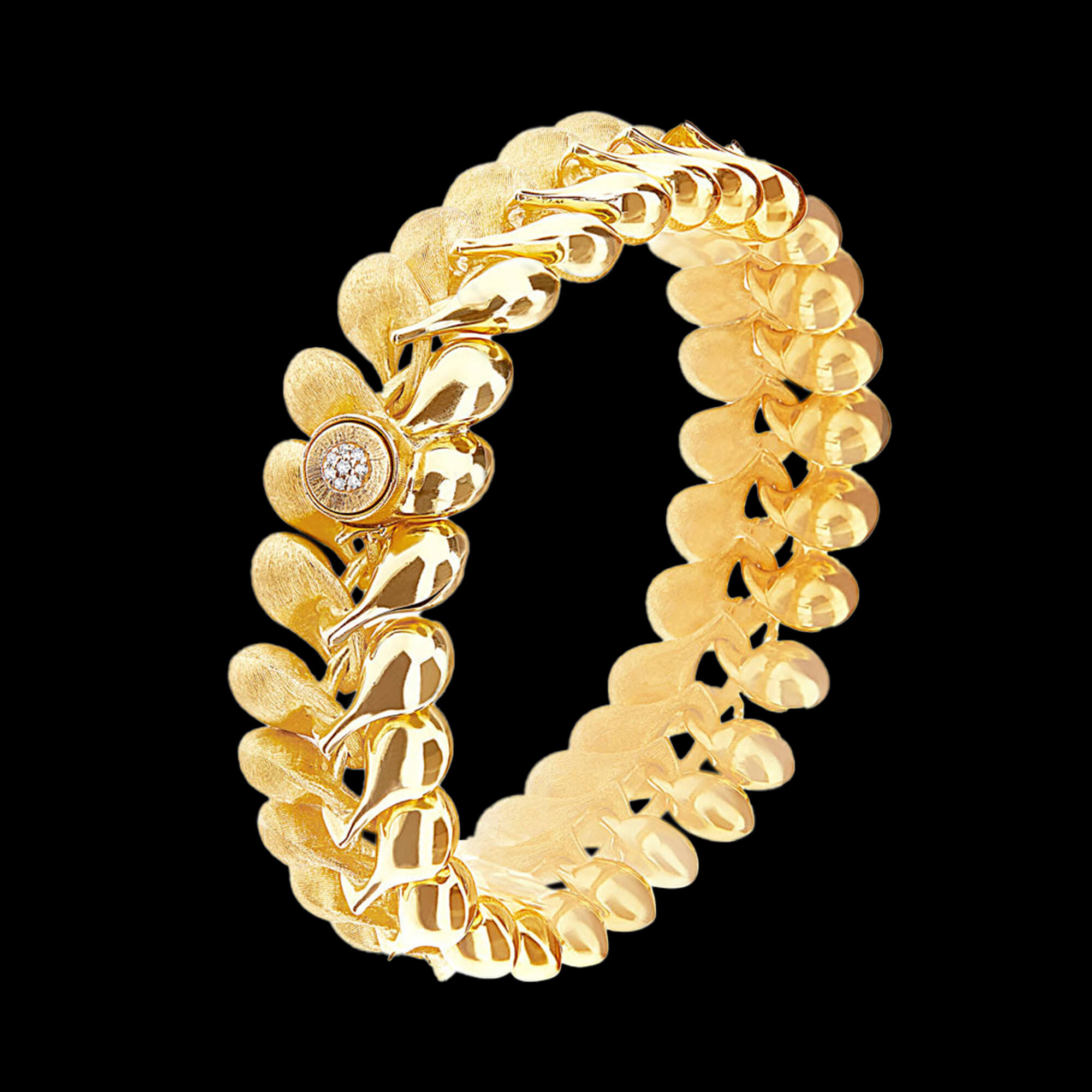 18kt yellow gold Transformista Nanis bracelet with diamonds | Italian Brand. FRIDA | Fine Jewellery.