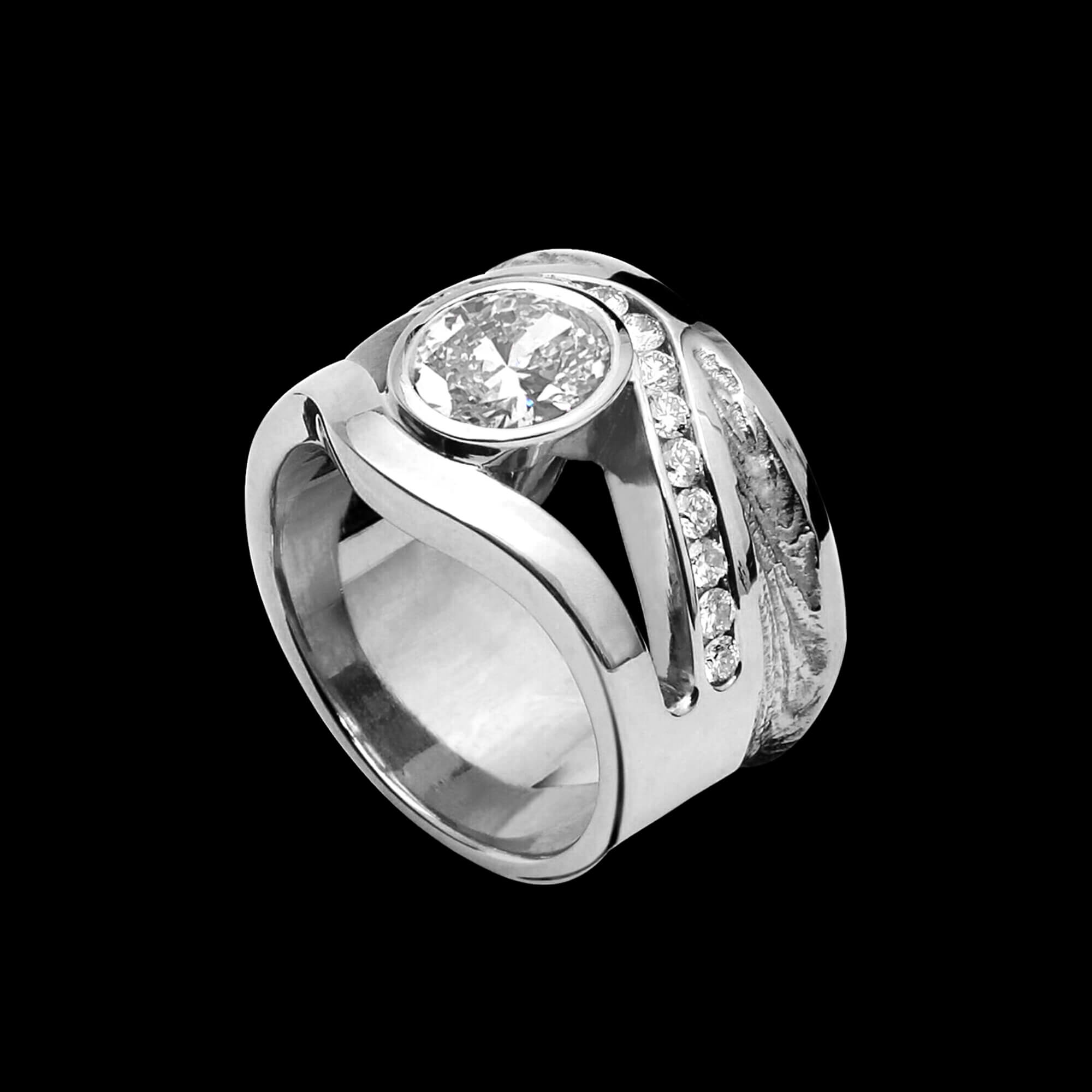 Custom 18kt white gold Sand ring with an oval diamond and pavé-set diamonds | Ocean Collection. FRIDA | Fine Jewellery.