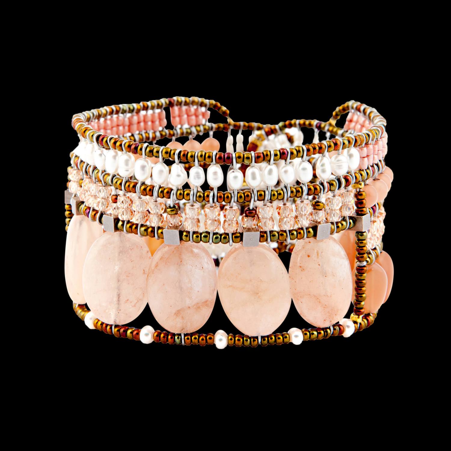 Morganite Goiaba bracelet with Murano glassbeads, freash water pearls, moonstone, zirconia and silver. Featured Brand | ZIIO. FRIDA | Fine Jewellery.