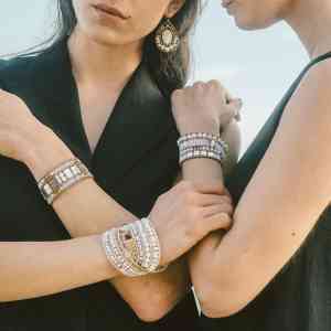 Inner Light Mum bracelet with pearls, morganite and Murano glass beads. Models. Featured Brand | ZIIO. FRIDA | Fine Jewellery.