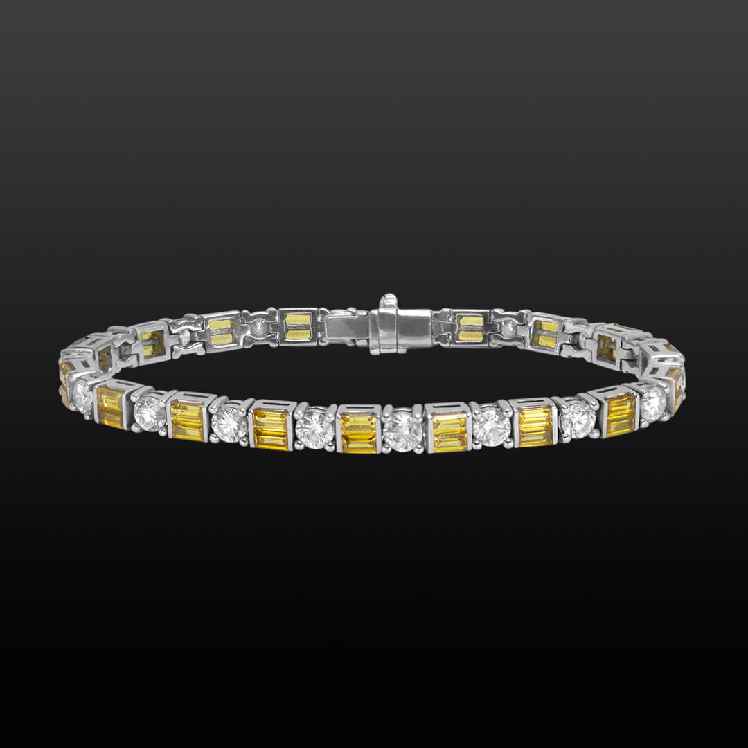Custom 18kt gold, sapphire and diamond tennis bracelets. Category bracelets. FRIDA | Fine Jewellery.