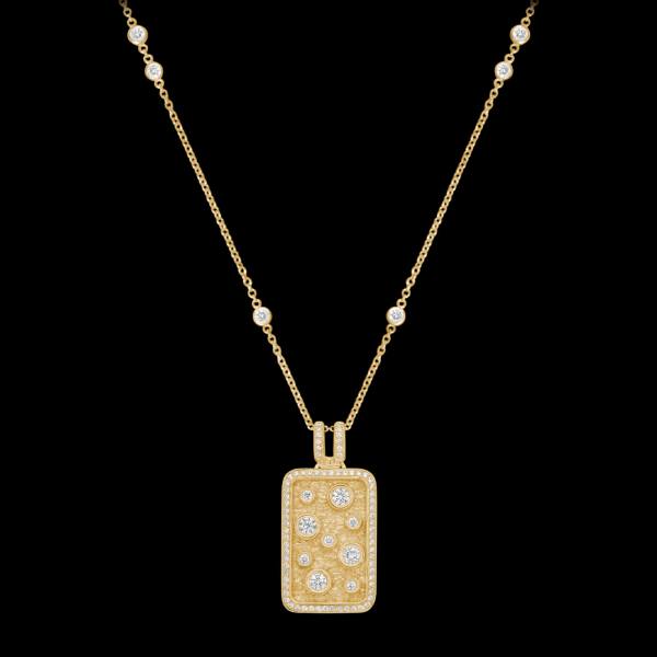 Custom 18kt yellow gold statement dog tag pendant. Diamond chain necklace. FRIDA | Fine Jewellery.