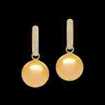 Custom 18kt yellow gold detachable earring drops with golden South Sea pearls on pave diamond huggie hoop earrings. FRIDA | Fine Jewellery.