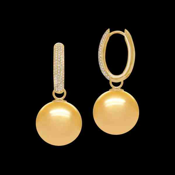 Custom 18kt yellow gold detachable earring drops with golden South Sea pearls on pave diamond huggie hoop earrings. Side. FRIDA | Fine Jewellery.